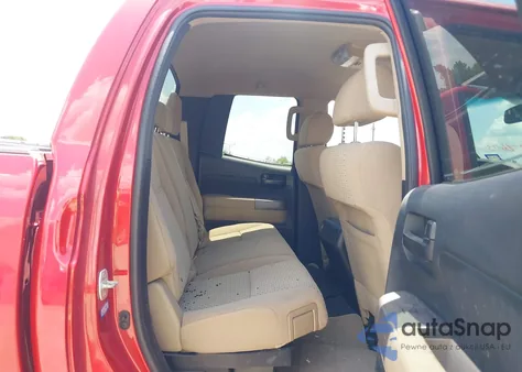 2012 Toyota Tundra Grade 5.7L V8 z USA, uszkodzony, nr VIN 5TFRY5F18CX120721